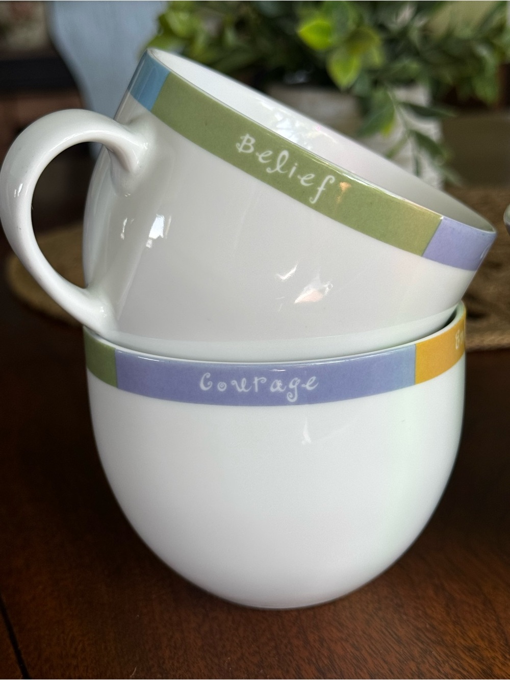 Mary Kay Inspirational Words to Live By Ceramic Cups Set of 4 MAK3 Dream Courage